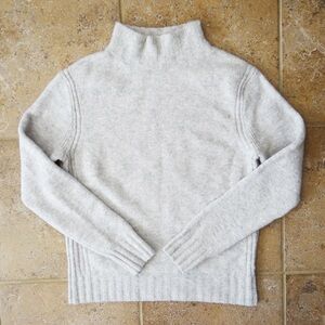 J Crew Point Sur Mockneck Sweater in Supersoft Yarn Grey Size M
